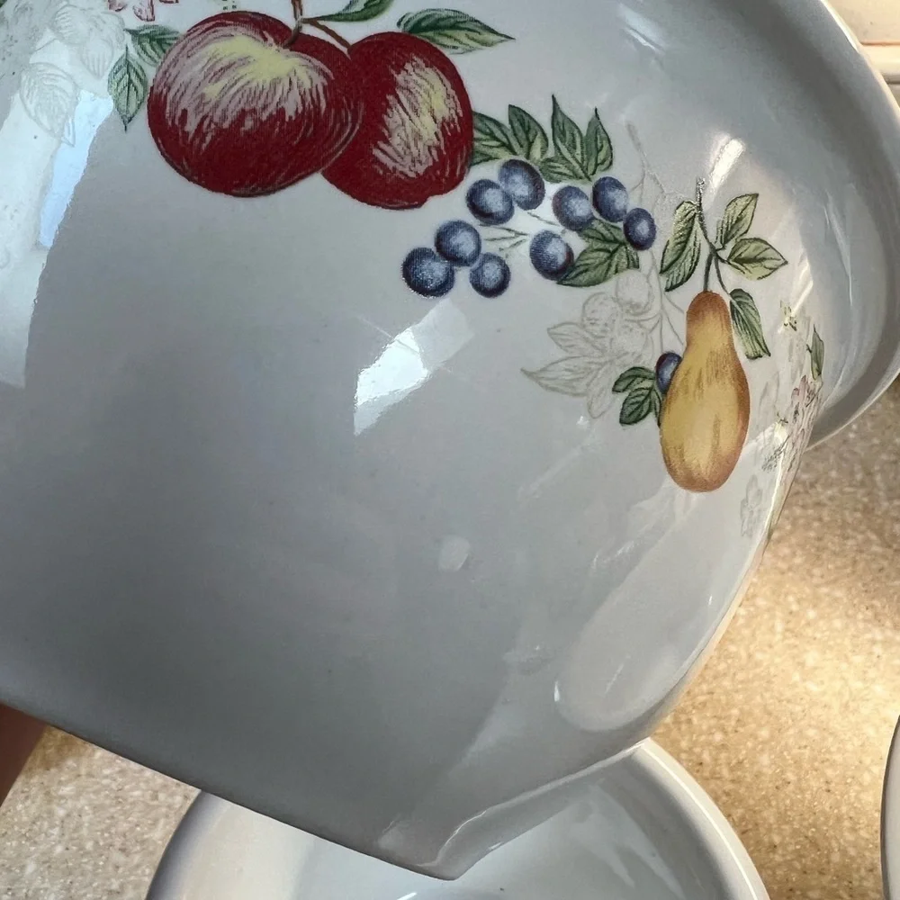 Vintage Chutney Corelle Set of 3 nesting mixing bowls